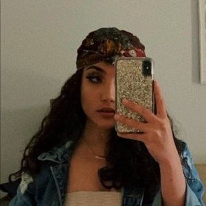 Meet your Posher, Isabella